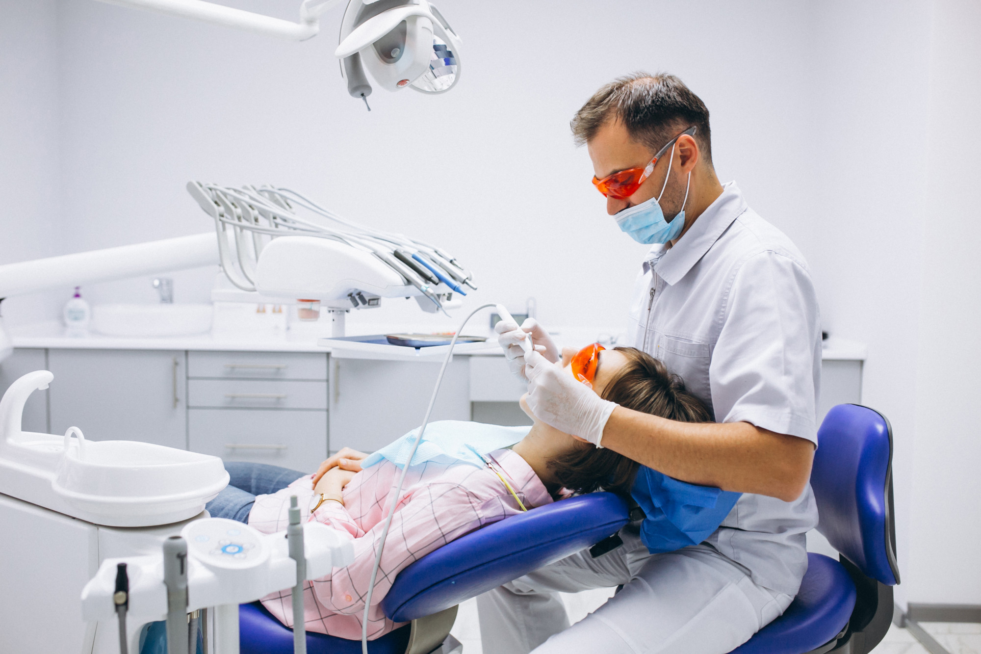 Dentist vs Orthodontist: What’s the Difference?